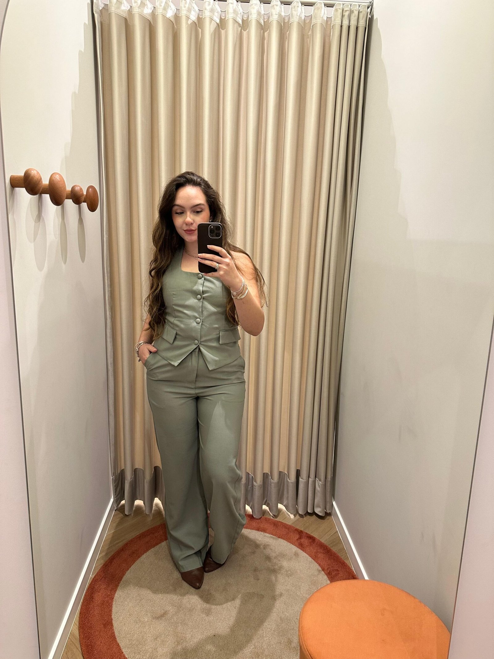 Conjunto Alfaiataria de Colete e Calça